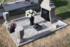 Herstelling oude grafzerk